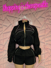 Load image into Gallery viewer, Izzy active short set
