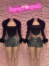 Load image into Gallery viewer, Cheetah print sequins shorts
