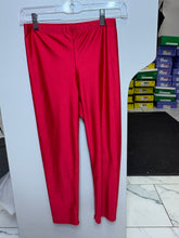 Load image into Gallery viewer, Solid color Capris
