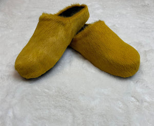 Furs (yellow)