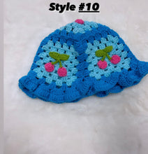 Load image into Gallery viewer, Crochet hats
